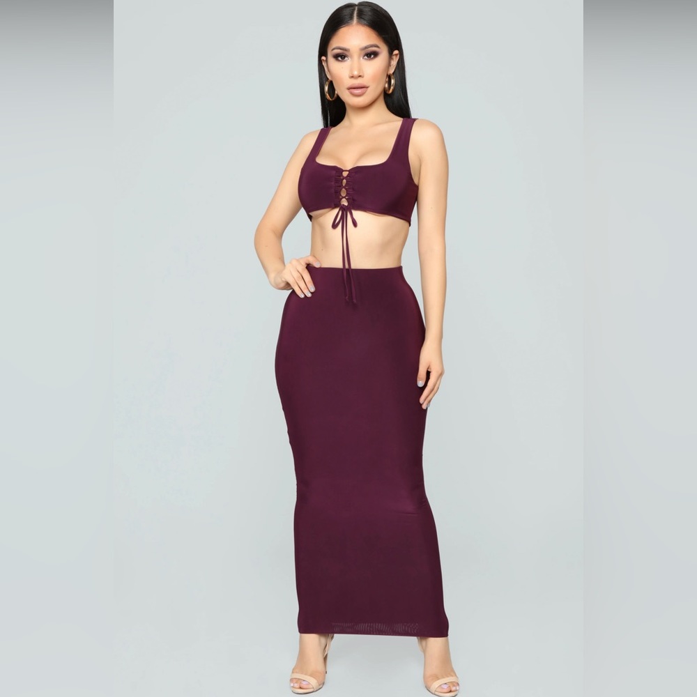 Fashion Nova Maxi Skirt Set in Plum size M